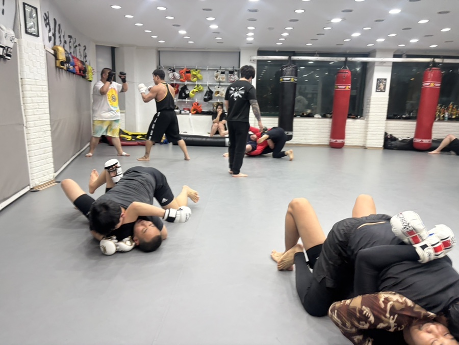 MMA 수련 사진 자리